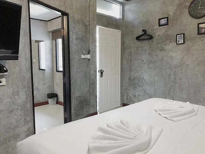 пляж Санрайз: The Reef Hotel & Studios