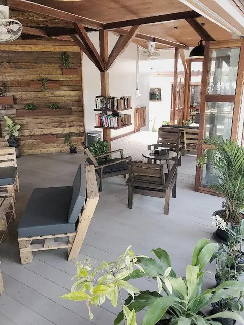 пляж Санрайз: The Reef Hotel & Studios