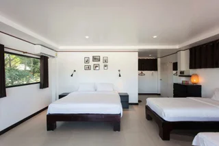 пляж Санрайз: The Reef Hotel & Studios