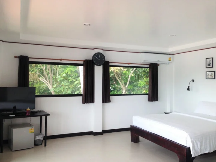 пляж Санрайз: The Reef Hotel & Studios