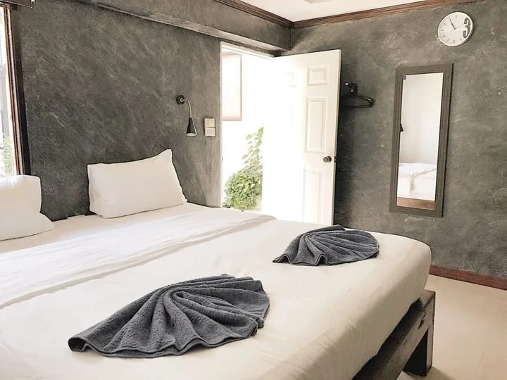 пляж Санрайз: The Reef Hotel & Studios