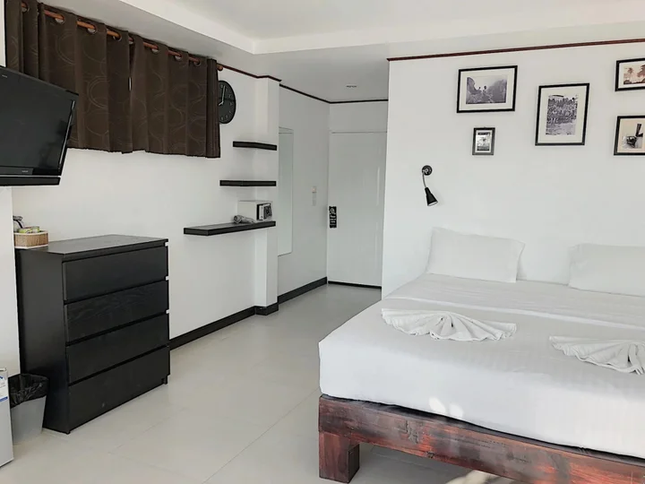 пляж Санрайз: The Reef Hotel & Studios