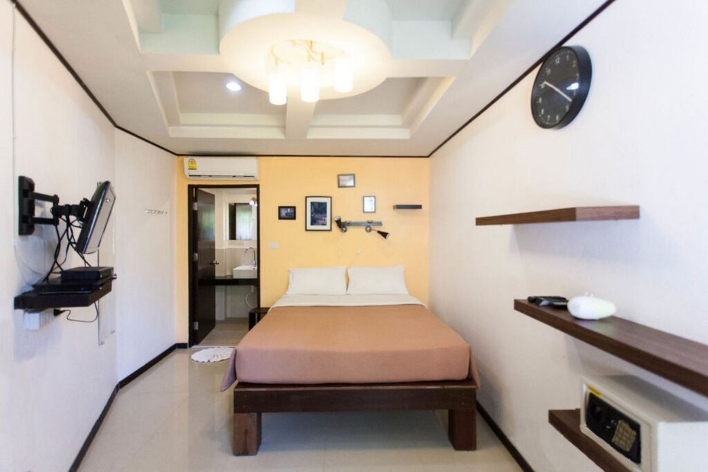 пляж Санрайз: The Reef Hotel & Studios