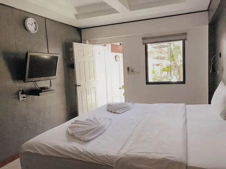 пляж Санрайз: The Reef Hotel & Studios