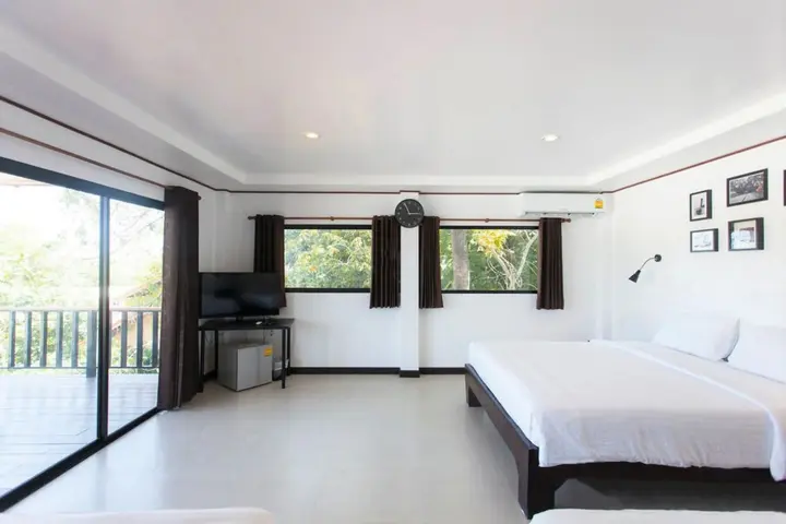 пляж Санрайз: The Reef Hotel & Studios