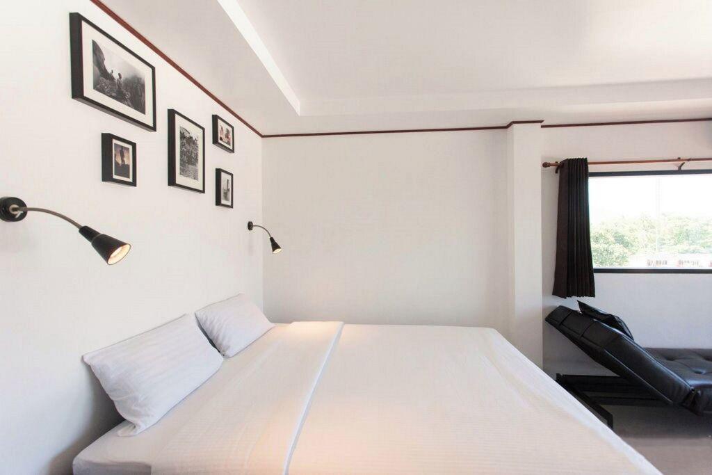 пляж Санрайз: The Reef Hotel & Studios