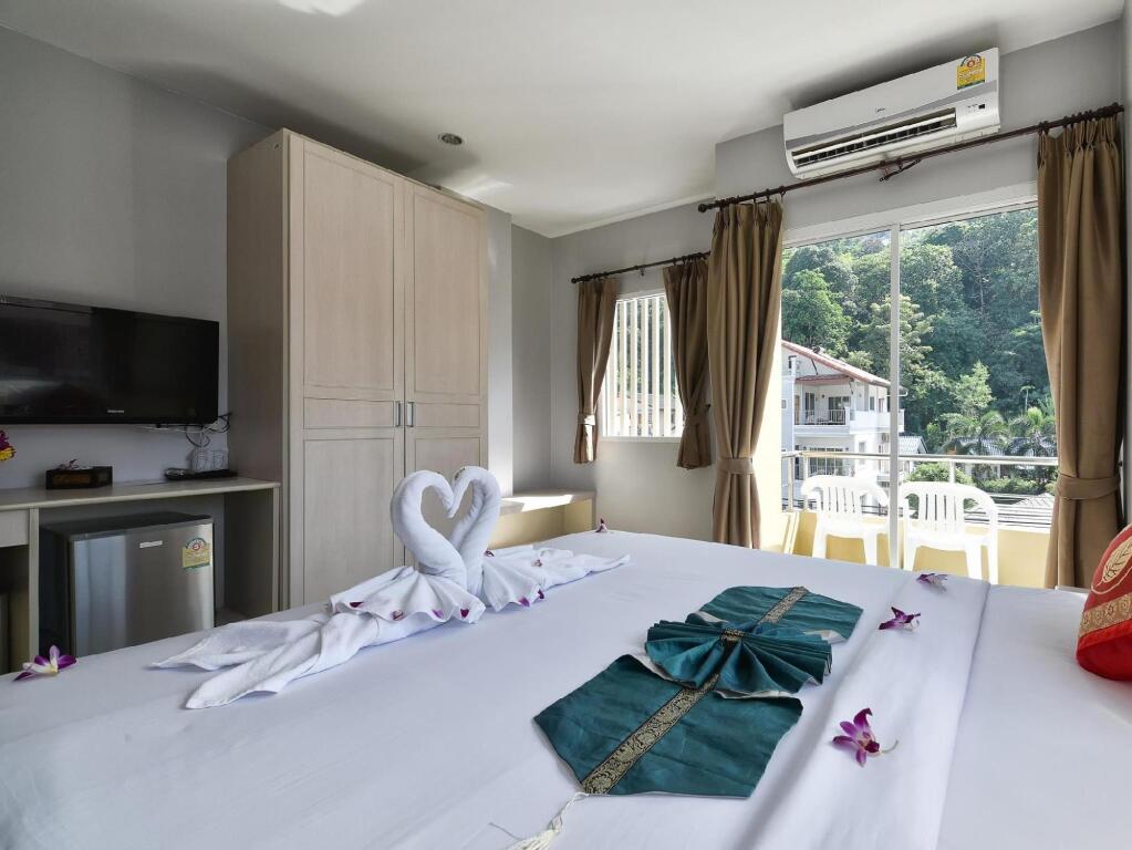 Кату: 88 Hotel
