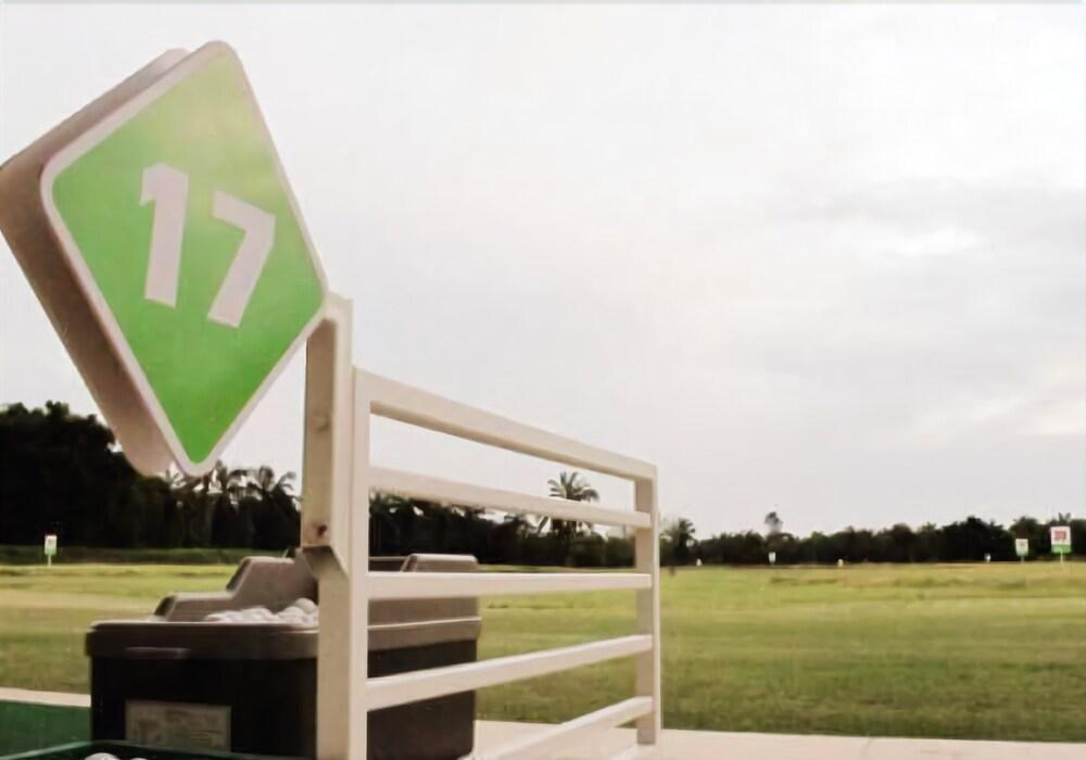 Краби: Palm Driving Range & Resort