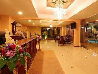 Чиангмай: At Chiang Mai Hotel