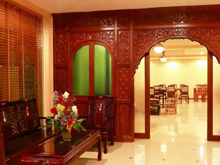 Чиангмай: At Chiang Mai Hotel
