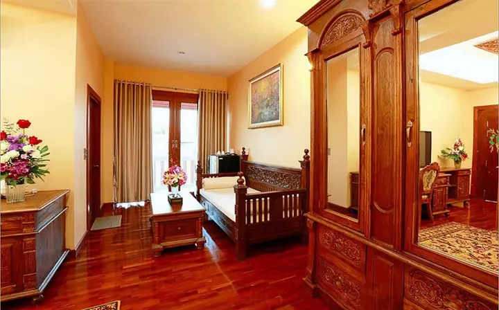 Чиангмай: At Chiang Mai Hotel