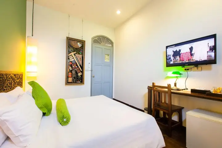 Пхукет: The Memory at On On Hotel