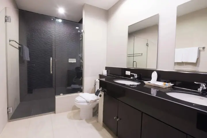 Бангкок: Benviar Tonson Residence