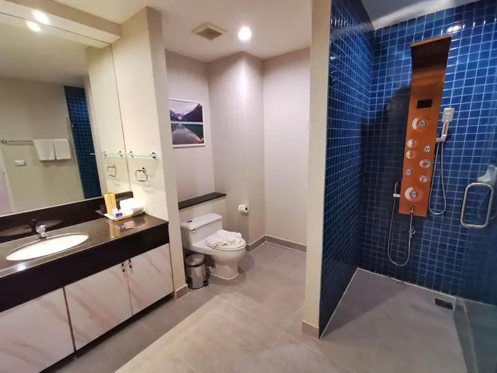 Бангкок: Benviar Tonson Residence