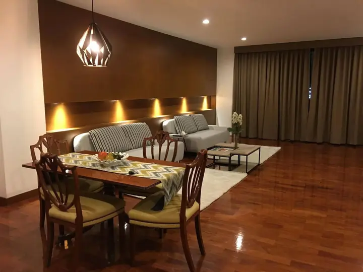 Бангкок: Benviar Tonson Residence