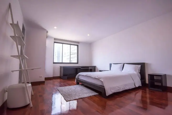 Бангкок: Benviar Tonson Residence