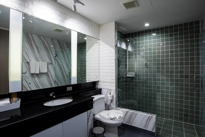 Бангкок: Benviar Tonson Residence