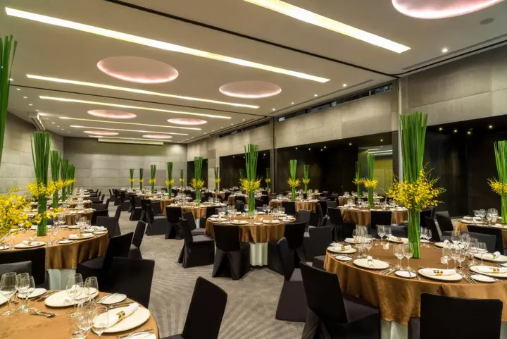 Бангкок: Holiday Inn Bangkok Sukhumvit by IHG