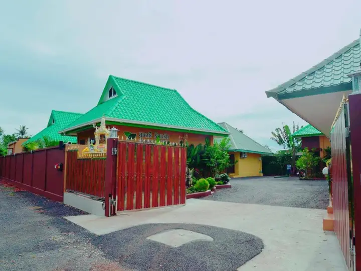 Сураттхани: Sucholtee Resort