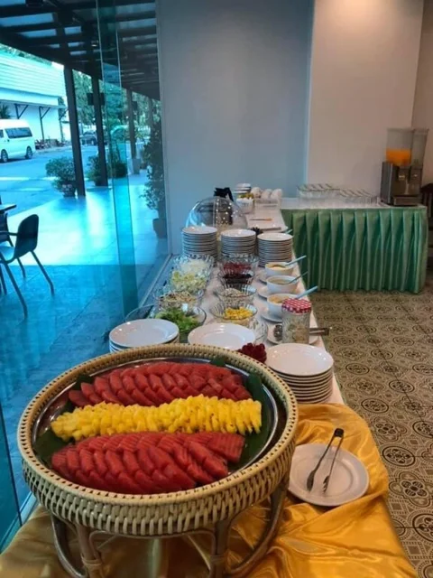 Кхлонг-Янг: May Flower Grand Hotel Korat