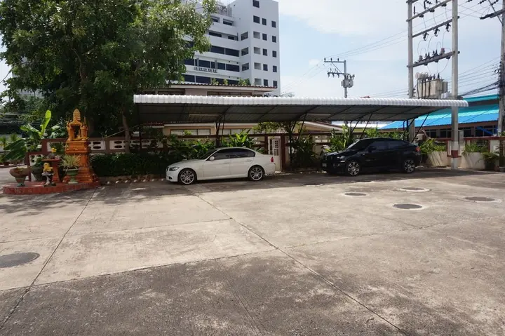 Кхлонг-Янг: M In Korat Service Apartment
