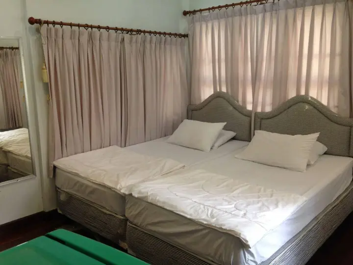 Ампхава: Young Coconut Garden Home Resort