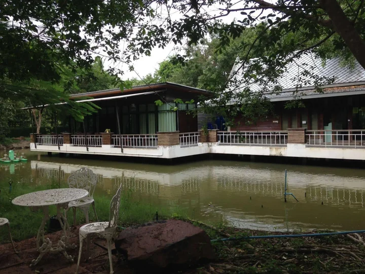 Ампхава: Young Coconut Garden Home Resort