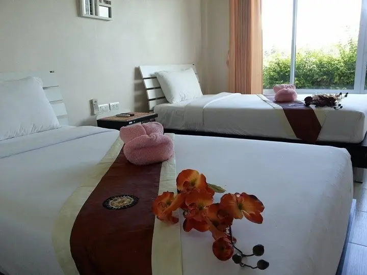 Ханом: Siriburi Resort