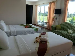Ханом: Siriburi Resort