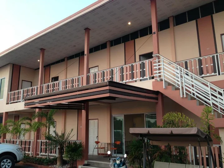 Ханом: Siriburi Resort