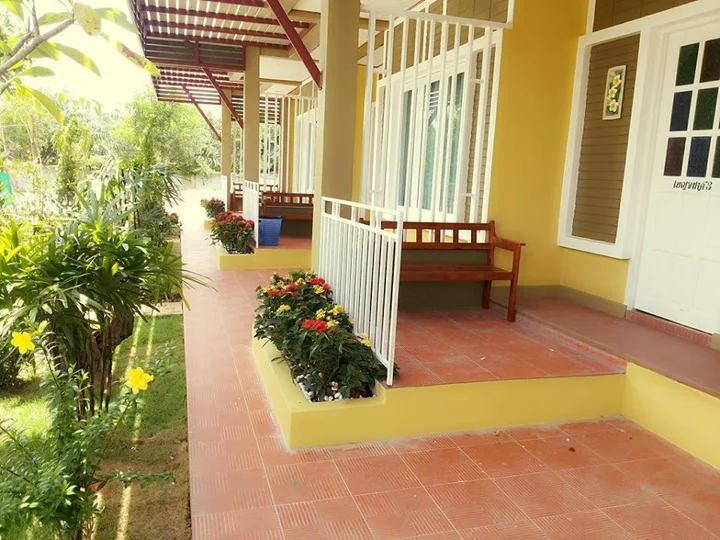 Ханом: Siriburi Resort