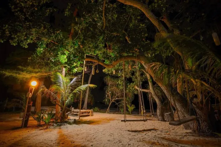 Ханом: Baanchaylay Resort