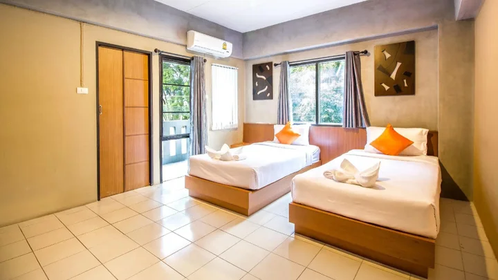 Чиангмай: B2 Santitham (Wat Jed Yod) Boutique & Budget Hotel