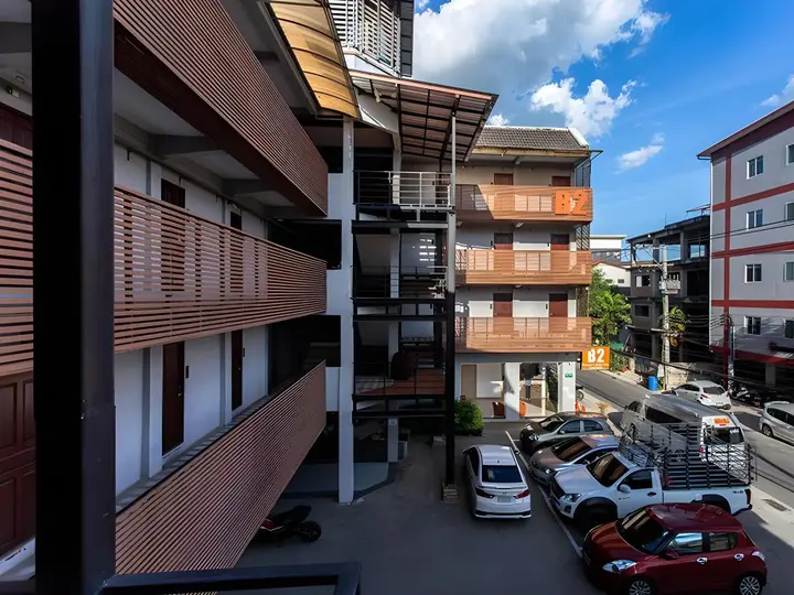 Чиангмай: B2 Santitham (Wat Jed Yod) Boutique & Budget Hotel