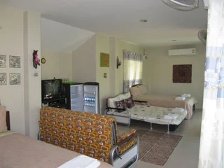 Саттахип: One D Homestay