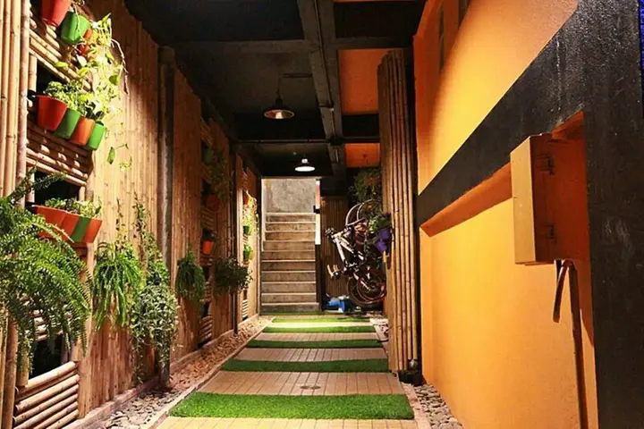 Остров Тау: Baan Chalok Hostel