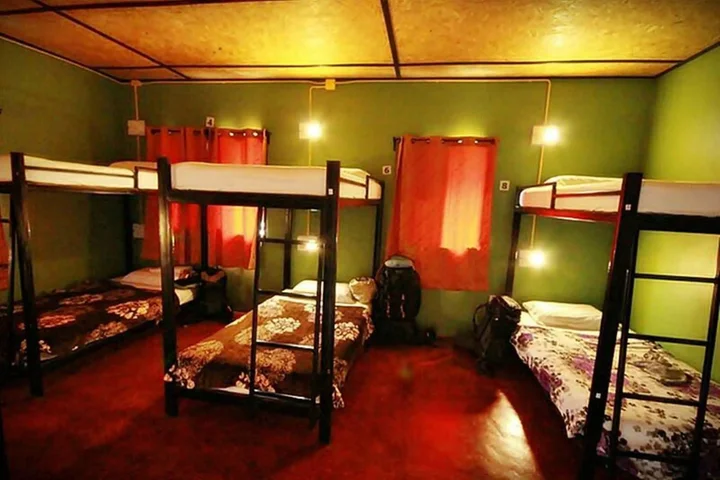 Остров Тау: Baan Chalok Hostel