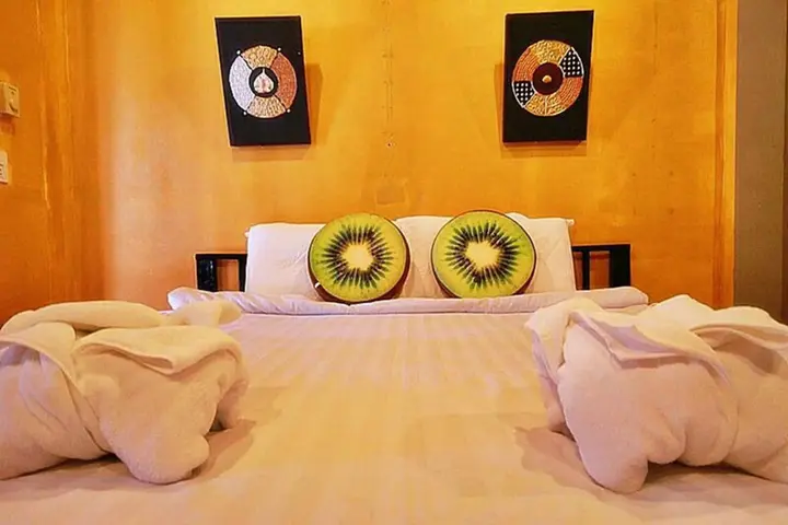 Остров Тау: Baan Chalok Hostel