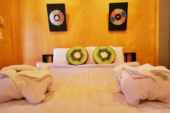 Остров Тау: Baan Chalok Hostel
