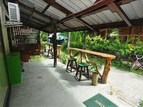 Пхи-Пхи-Дон: Phi Phi Backpacker (Dorm Room)
