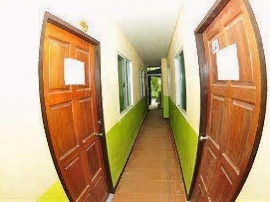 Пхи-Пхи-Дон: Phi Phi Backpacker (Dorm Room)