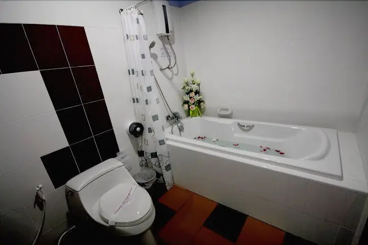 Лансака: Haru Hara Hotel