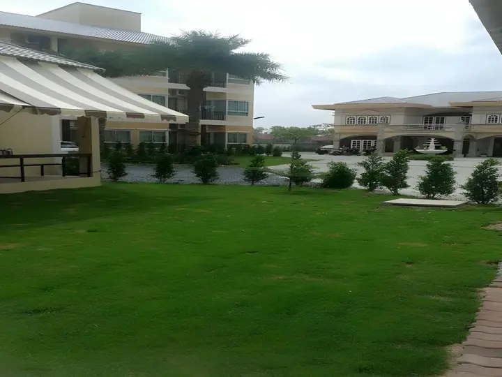 Сирача: U-Dee Hotel