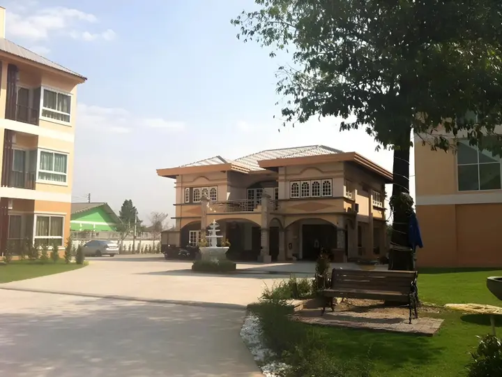 Сирача: U-Dee Hotel
