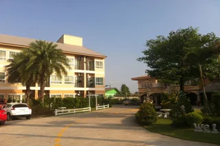 Сирача: U-Dee Hotel