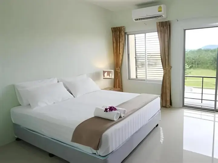 Ханом: Palm Hill Resort