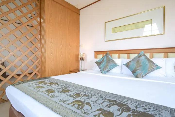 Пхитсанулок: Rattana Park Hotel