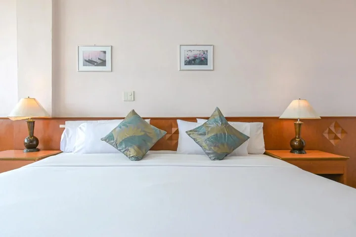 Пхитсанулок: Rattana Park Hotel