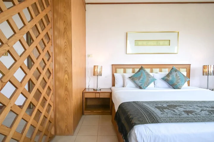 Пхитсанулок: Rattana Park Hotel