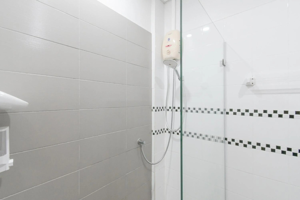 Пхитсанулок: Rattana Park Hotel